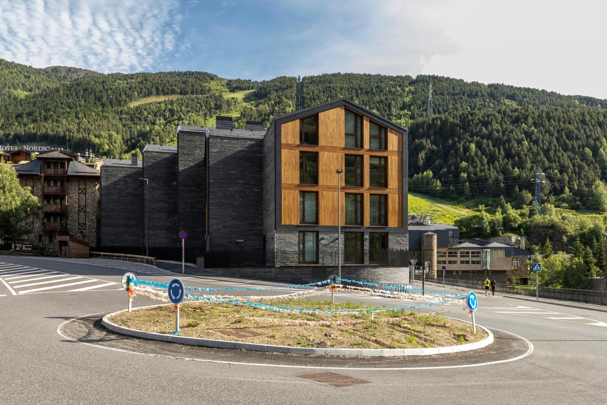 Un Diamante De Montana L A Pie De Pistas De Esqui - Gimnasio - Sauna - Piscina L 6Pax L By Bonesvacances El Tarter Ngoại thất bức ảnh